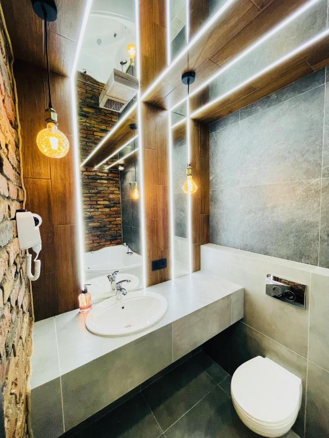 Loft В River Park З Джакузі Dnipro Exterior photo